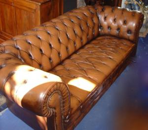 canapé chesterfield cuir occasion 14