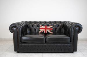 canapé chesterfield convertible d'occasion 15